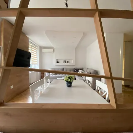 Amelia Apartment *